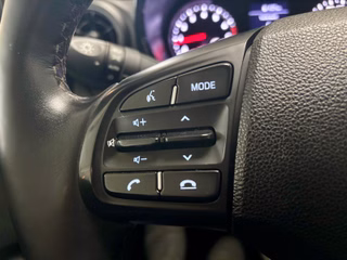 Hyundai i10 Trend  PDC SHZ CarPlay/Android 1.Hand - photo 14