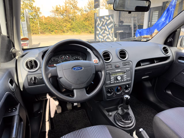 Ford Fusion Style Scheckheftgepflegt/Wenig Km/Garantie - bilder 7