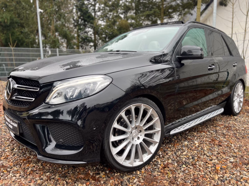 Mercedes-Benz GLE350d AMG LINIE *PANORAMA*STANDHEIZUNG*DISTRO*