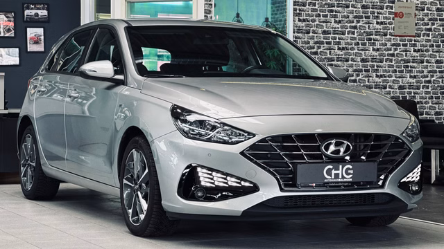 Hyundai i30 Trend Mild-Hybrid CARPLAY|SHZ|LHZ|KAMERA|ACC Gebrauchtwagen Kaufen | EZ 09/2023 | Preis 13.990 €
