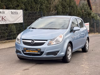 Opel Corsa D Basis Garantie Wenig km 68tsd TÜV 05/24 - photo 1