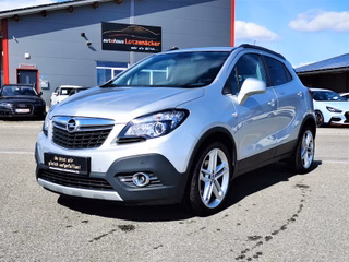 Opel Mokka Innovation ecoFlex 4x4 BI-XEN|AHK|PDC|NAVI Used vehicle for sale | First registration 10/2014 | Price 10.790 €