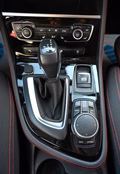 Daumennagel 20 - BMW 220 i Active Tourer Sport StandHz HUD PANO Kamer