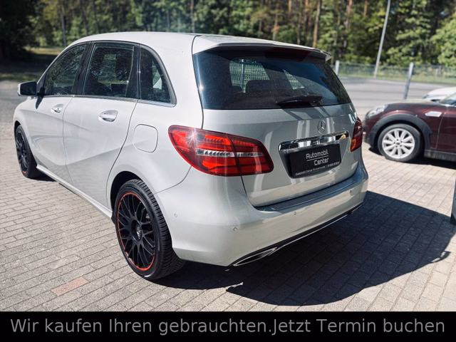 Mercedes-Benz B 180 Score Automatik+Navi+LED+SHZ+Kamera+PDC+ - foto 6