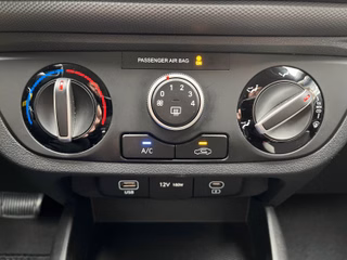 Hyundai i10 Trend Automatik Navi Kamera SHZ LRH - bilder 16