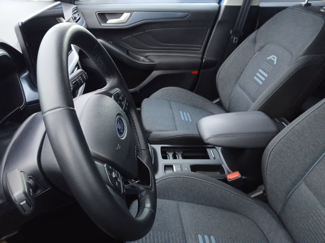 Ford Focus Active 5-trg +1.HAND+Winterpaket+LED+AHK 155PS - foto 6