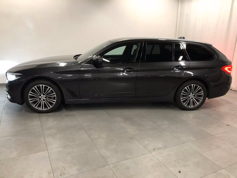 BMW 520 d Touring Aut SPORT LINE LED BEAM HEAD UP AHK