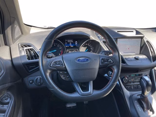 Ford Kuga 1.5 l EcoBoost ST-Line Autom. TECHNIK/STYLING/WINTER-PAKET TEILLEDER PDC KLIMAAUTOMATIK - bilder 9