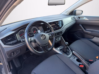 Volkswagen Polo VI 1.0 TSI Comfortline OPF KLIMA / SITZHEIZUNG / PDC / ALU - foto 4