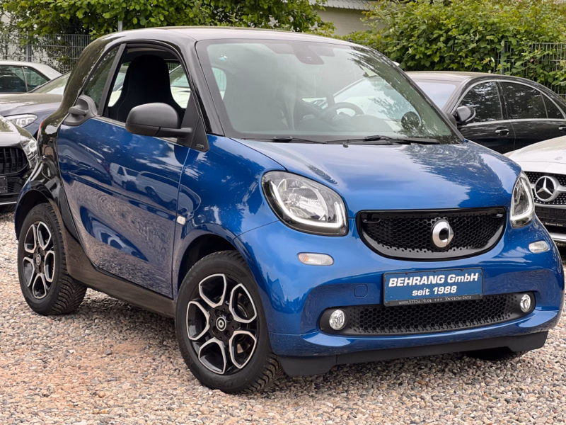 Smart ForTwo*AMBIENTE*PANORAMA*SITZHEIZUNG*AUTOMATIK*