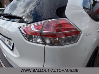 Nissan X-Trail Tekna*PANO*AHK*NAVI*XENON*KAMERA*EURO6* - bilder 12