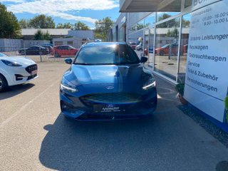 Ford Focus Turnier ST-Line - HUD - LED - Key Free - Navi - Kamera - Top Ausstattung