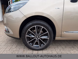Renault Scenic III BOSE*1.HAND*KLIMA*NAVI*KEY*BT*AHK*CAM - photo 16