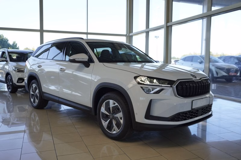 Skoda Kodiaq 1,5TSI DSG aAHK/7-Sitzer/Navi/ACC/el.Klappe  **