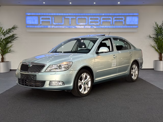 Skoda Octavia Elegance 1.4 XENON PDC S-DACH T-LED AHK Gebrauchtwagen Kaufen | EZ 01/2011