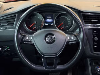 Volkswagen Tiguan Highline 1,4 TSI 4Motion OFFROAD/NAVI/AHK/KEYLESS/KAMERA - foto 13