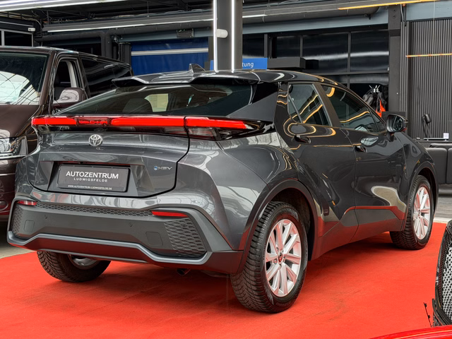 Toyota C-HR Hybrid FWD Business Edition LED/LDA/BSM/PCS/PDA/RSA - foto 7