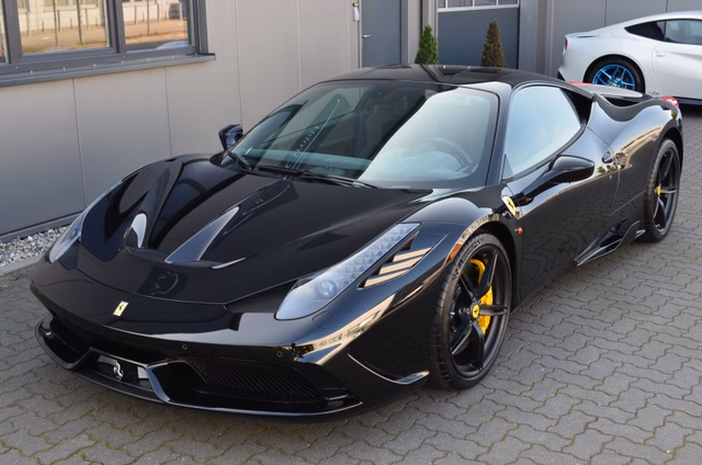 Ferrari 458 Speciale  Collectors Car Like New Yellow Details All Over One Owner From New Used vehicle for sale | First registration 11/2015 | Price 359.890 €