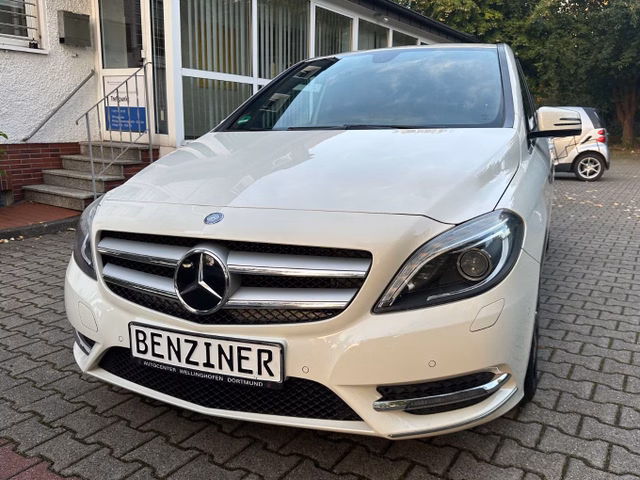 Mercedes-Benz B 180/Navi/ Gebrauchtwagen Kaufen | EZ 10/2013 | Preis 9.999 €