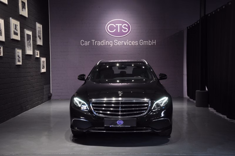 Mercedes-Benz E 220 D/BUSINESS/