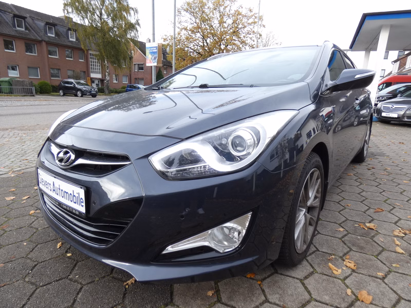 Hyundai i40 cw 1,7 CRDi Automatik Kamera Tempomat Sitzh.