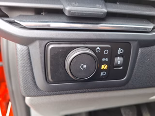 Ford Tourneo Custom Bus 320 L2 9-Sitze Trend Autom. AHK iACC Keyfree - bilder 19