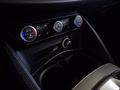 Daumennagel 22 - Alfa Romeo Stelvio Veloce Q4