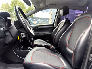Hyundai i20 Classic NEU TÜV/SHZ/GARANTIE - foto 2