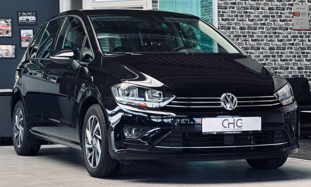 Volkswagen Golf Sportsvan VII NAVI|KAMERA|ACC|SHZ|DSG Gebrauchtwagen Kaufen | EZ 10/2017 | Preis 14.900 €