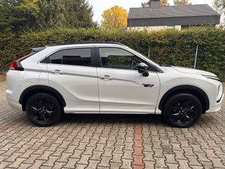 Mitsubishi Eclipse Cross/Plus Select Black Hybrid 4WD - foto 9