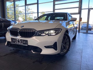 BMW 320d xDrive Sport Line/CockpProf/RFK/AHK/WLAN/Standhzg./Lenkradhzg.
