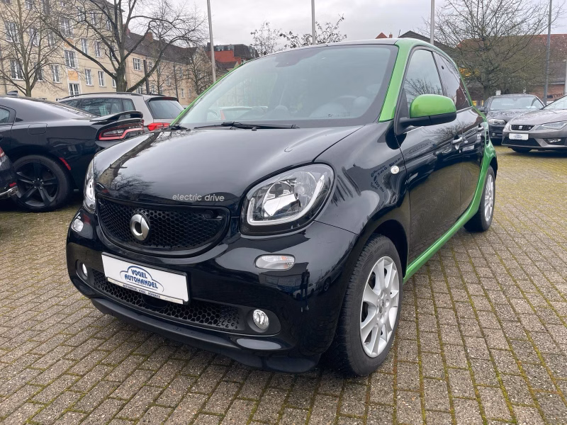 Smart ForFour e drive*NAVI*CAM*4SITZHZ*KLIMA*JBL*VOLL*