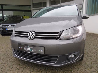 Volkswagen Touran 1.4 TSI 140 PS Life, Standheizung, Bi-Xenon, Navigation