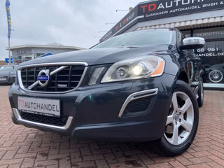 Volvo XC60 R-Design AWD D5 AHK PDC Pano Leder Bi-Xenon - photo 1