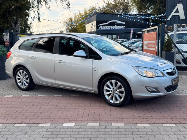 Opel Astra 1.7CDTI J Sports Tourer*Klima*Temp*Szh*AHK - bilder 1