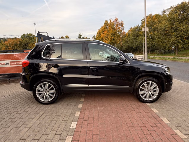 Volkswagen Tiguan Sport & Style 4Motion*Aut.*Xenon*Kamera* - foto 4