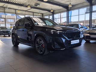BMW X1 18i sDr. M Sport PRO AHK/Pano/360°/HUD/19"/Komf.Z