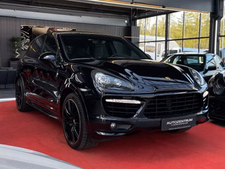 Porsche Cayenne S Turbo Manufaktur Volllederausstattung/PANO/BOSE/AHK/CARBON Porsche