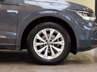 Volkswagen Tiguan Life 2.0TDI*KAMERA*CARPLAY*LED* - bilder 9
