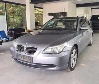 BMW 530 Touring 530d xDrive  PANO AHK TOP ZUSTAND - photo 1