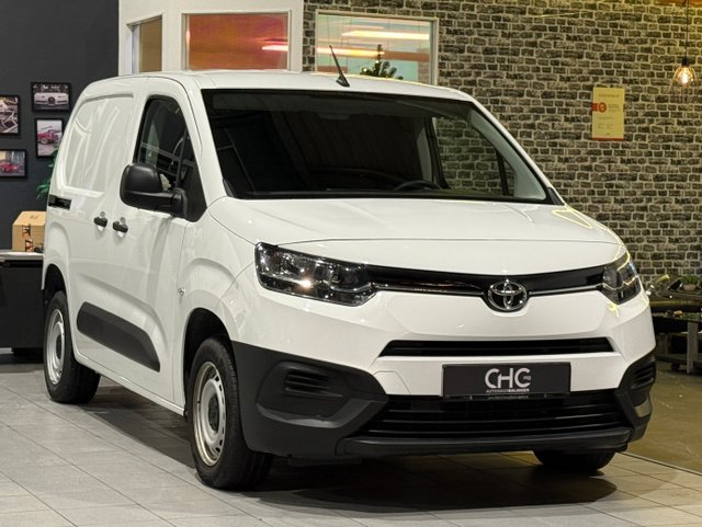 Toyota Proace City L1 Duty Gebrauchtwagen Kaufen | EZ 09/2021 | Preis 12.890 €
