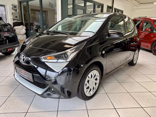 Toyota Aygo X 1.0 x-play  1.Hand Carplay Cam Klima ZV - photo 1