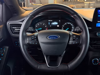 Ford Focus ST-LINE NAVI/KEYLESS/B&O/SHZ/LHZ/CARPLAY - foto 13