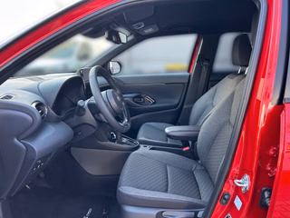 Toyota Yaris Cross Hybrid FWD Teamplayer +Safety- & Winter Paket - foto 11