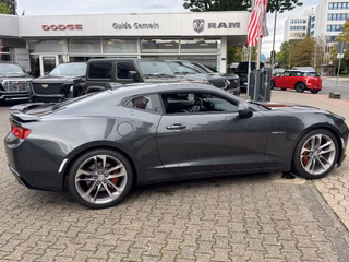 Chevrolet Camaro Coupé 6.2 V8 50th Anniversary Edition - foto 4