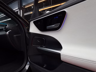 Mercedes-Benz C 300 d AMG-LINE/NIGHT PAKET/LED/SHZ/CARPLAY/PDC+KAM - foto 36
