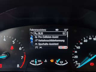 Ford Focus Titanium EcoBoost PANO / ACC / NAVI / B&O SOUND / BLIS / KAM / HUD / - foto 21