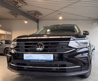 Volkswagen Tiguan Move Tdi LED AHK Navi Kamera - foto 1