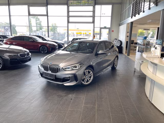 BMW 118 Year-old for sale