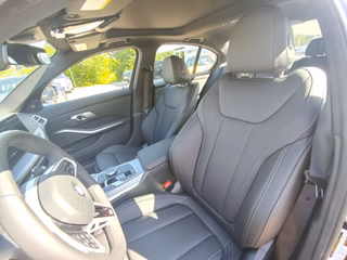 2026 BMW 330i xDrive Sedan - photo 7